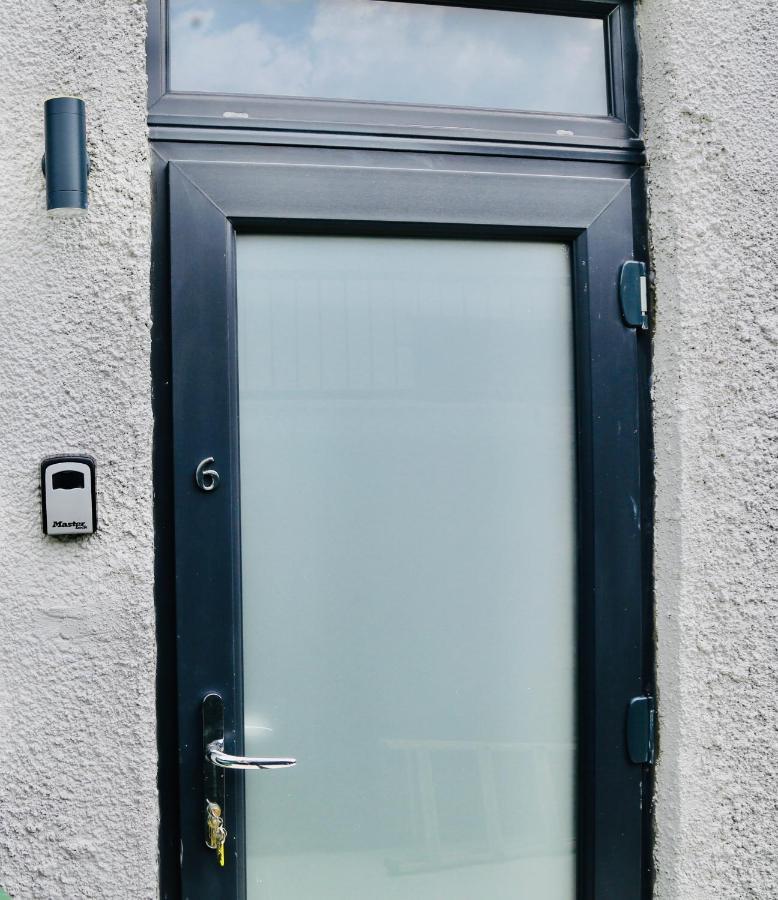 New Modern Apartment With Free Private Parking Plymouth Exterior foto